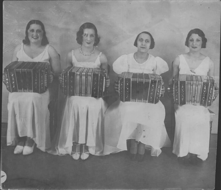 Orquesta típica La Porteñita okt 1933